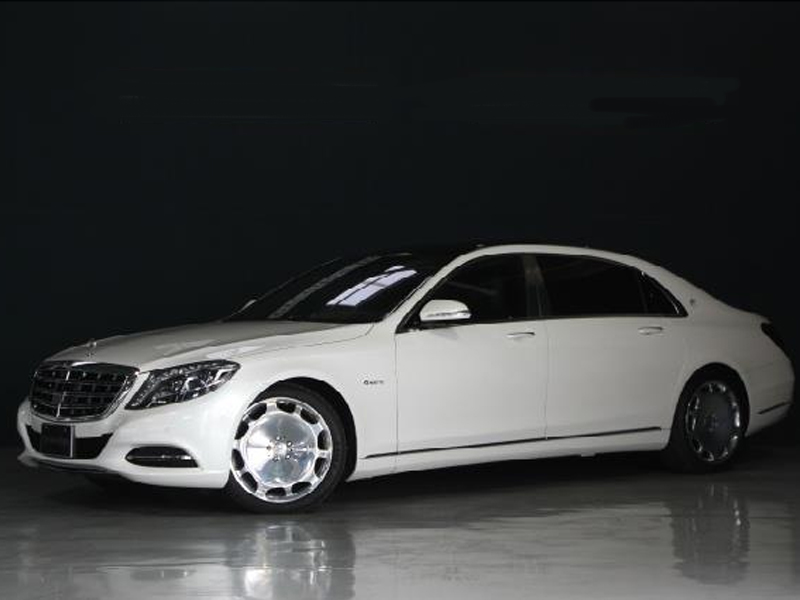 Mercedes Benz・マイバッハ S550 4マチック